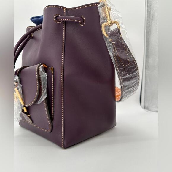 Dooney & Bourke Marlowe Drawstring Emerson Leather Bucket Shoulder Bag Plum Wine - Picture 4 of 9